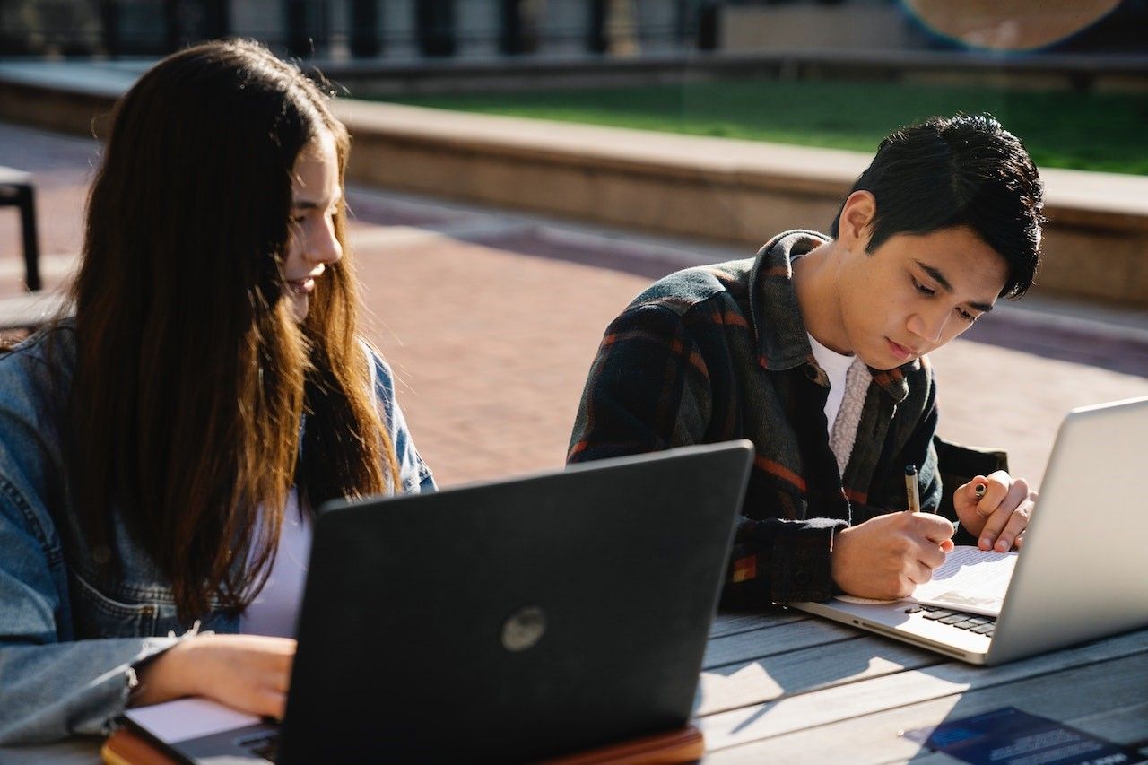 U.S. Universities Can’t Keep Up With Student AI Demand